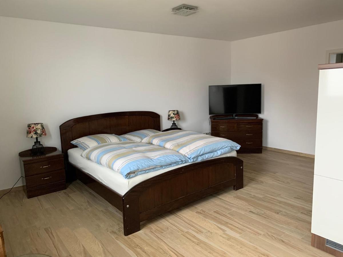 Gaestehaus Residenz Aurora Hotel Friedrichsthal Екстериор снимка